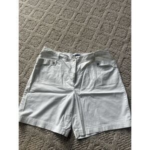 Karen Scott Shorts Womens Size 16 Relaxed Fit Canvas White EUC